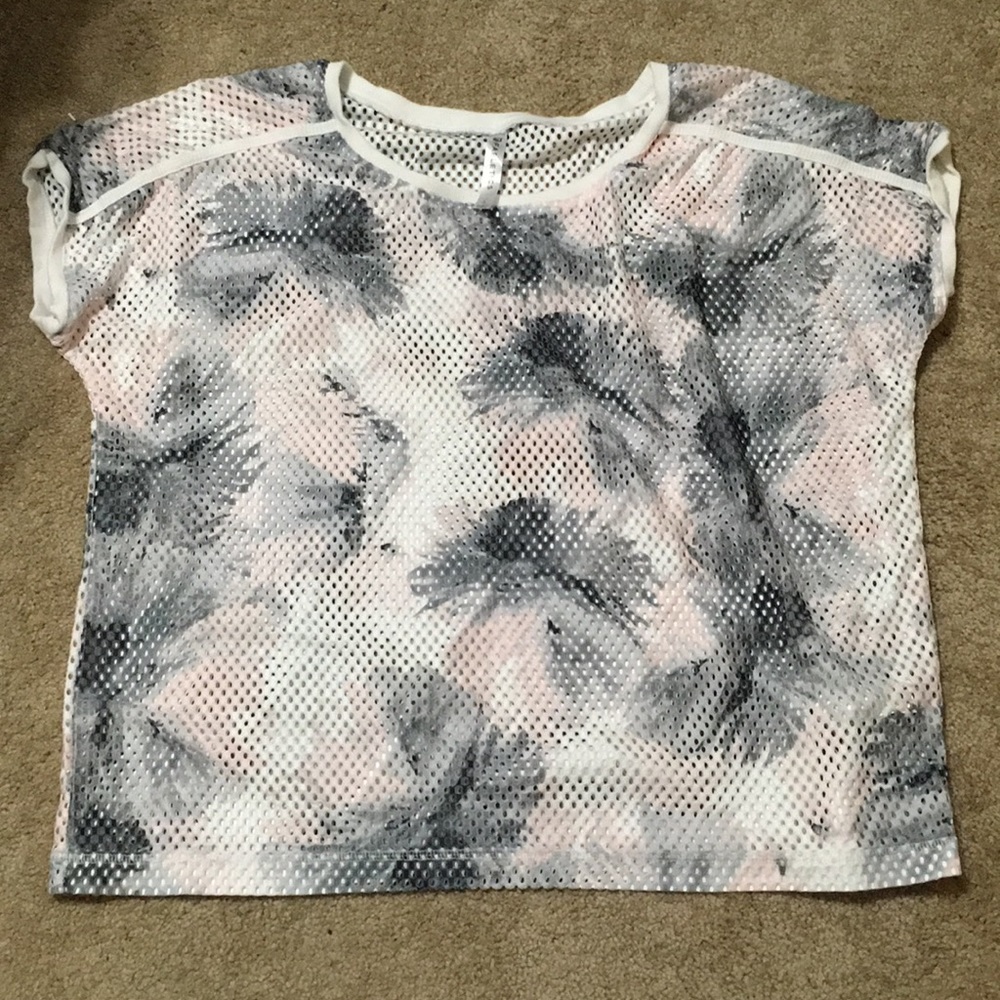 ☀️Fabletics mesh crop top